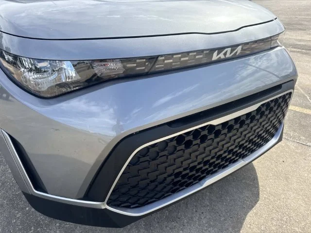 Used 2025 Gray Kia LX image 4