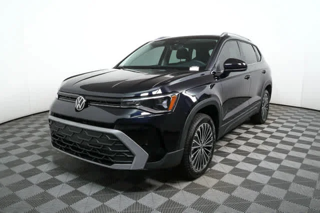 New 2026 Deep Black Pearl Volkswagen SE image 30