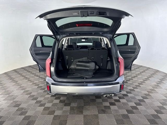 Used 2025 Gray Kia S image 17