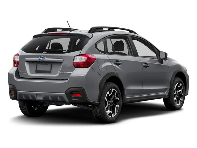 Used 2017 Ice Silver Metallic Subaru Limited image 2