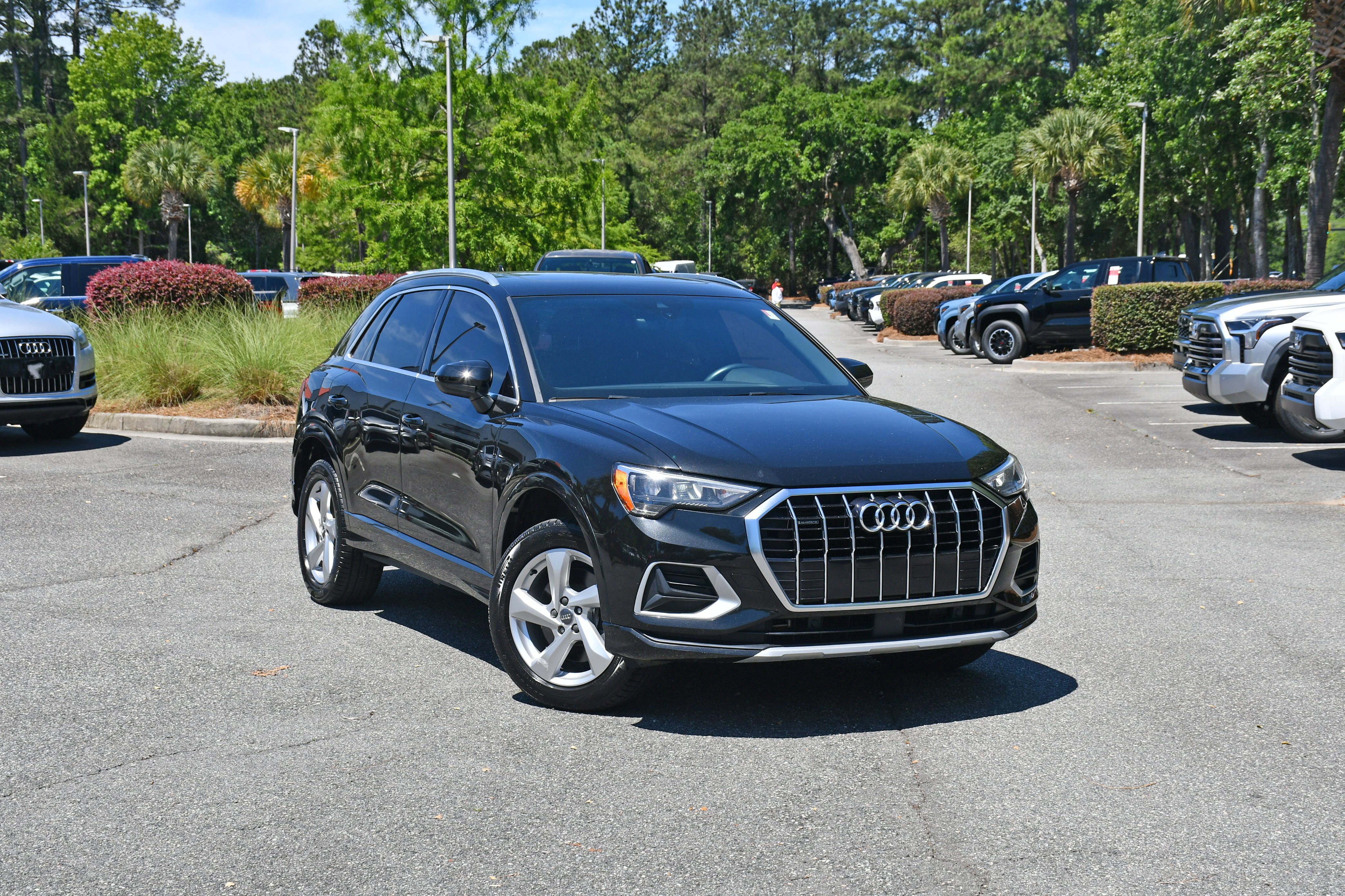 Used 2020  Audi  image 6