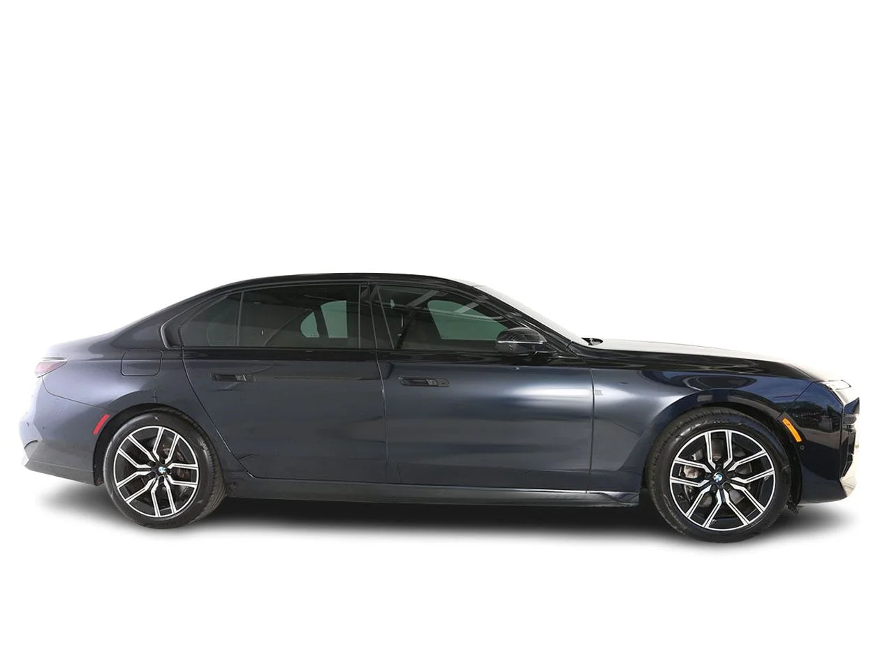 Used 2023 Black BMW 760i xDrive image 5