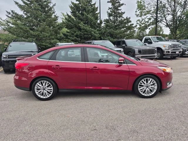 Used 2015 Red Ford Titanium image 8