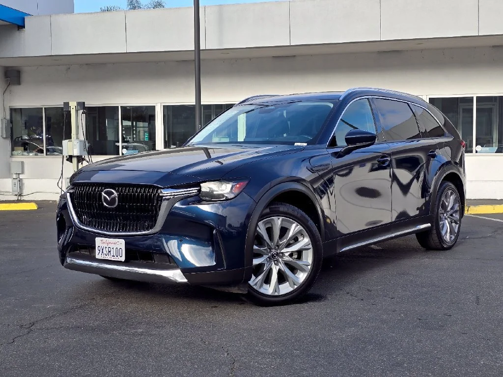 Used 2024 Blue Mazda 3.3 Turbo Premium image 2