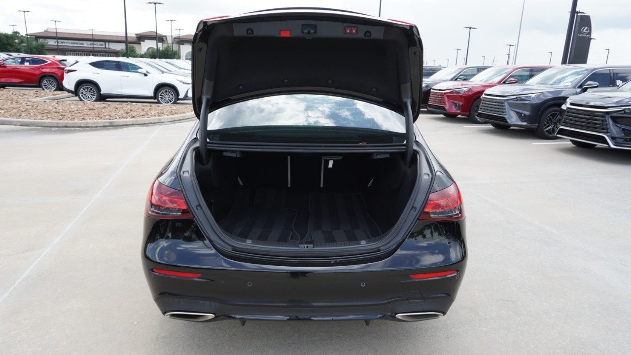 Used 2022 Black Mercedes-Benz E 350 image 40