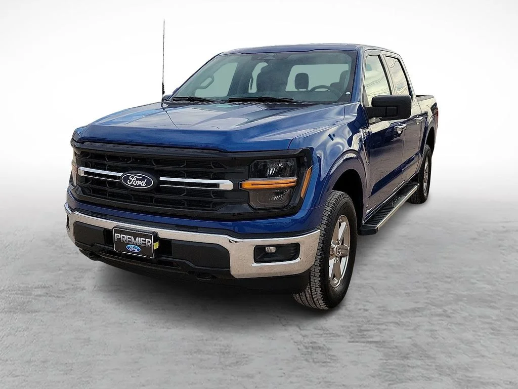 Used 2025 Blue Ford XLT image 4