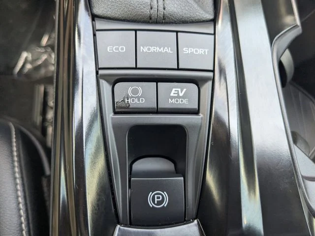 Used 2019 White Ford King Ranch image 20