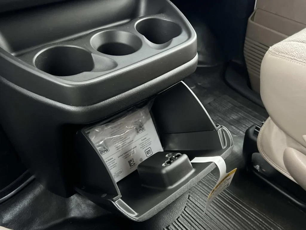 2025 Chevrolet Express Cargo Work Van - Photo 23