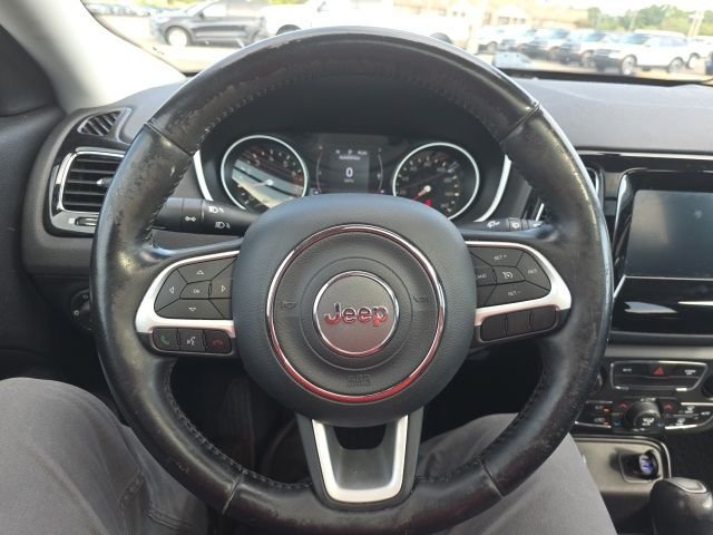 Used 2019 Gray Jeep Latitude image 14