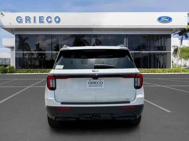 New 2026 Star White Metallic Tri-Coat Ford ST-Line image 20