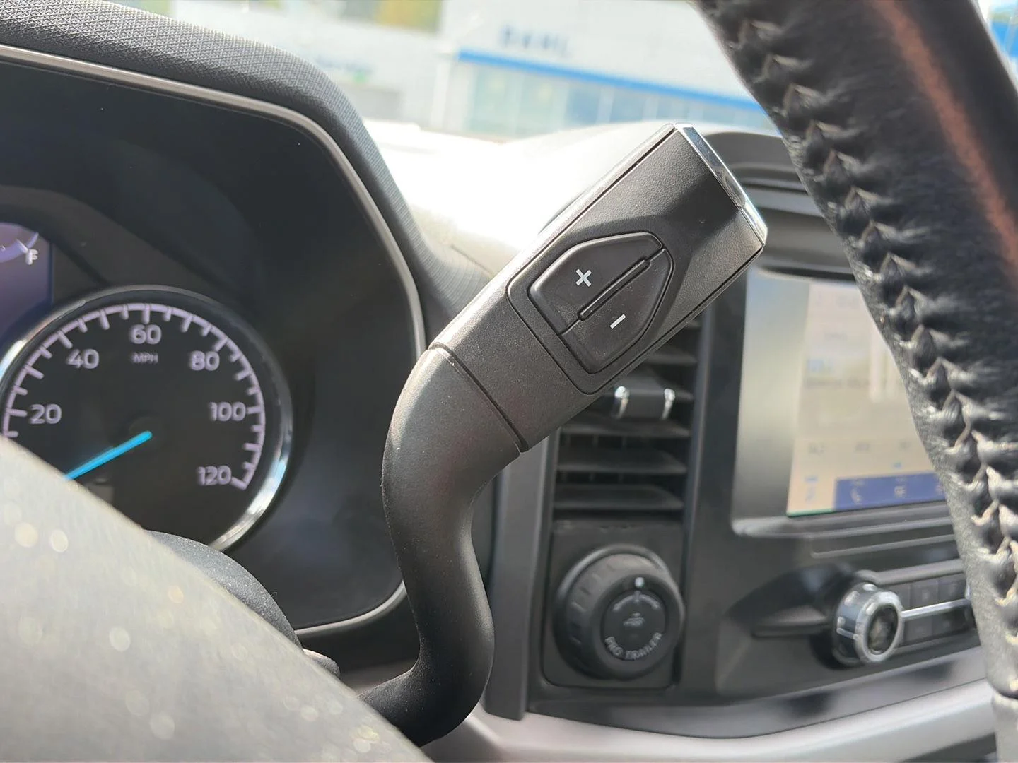 Used 2022 White Ford XL image 28