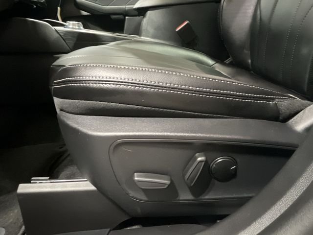 2025 Ford Escape Plug-in hybrid PHEV - Photo 18