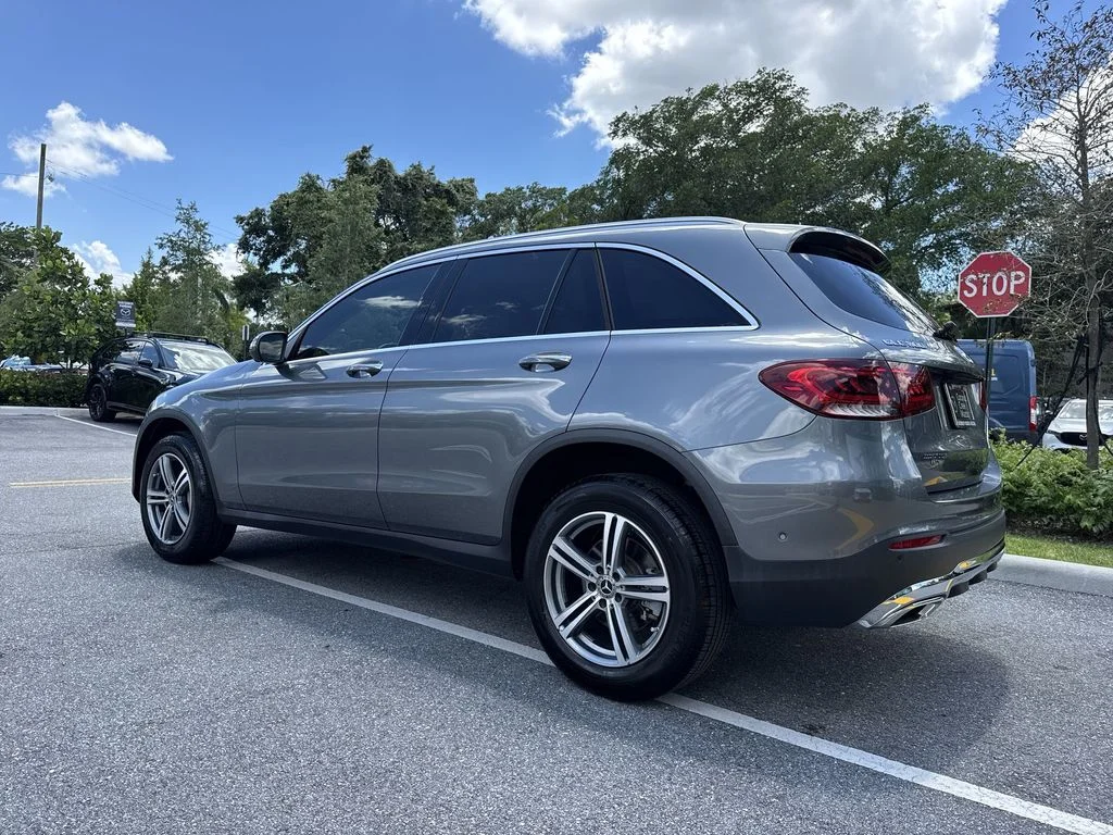 Used 2021 Graphite Gray Metallic Mercedes-Benz GLC 300 image 26