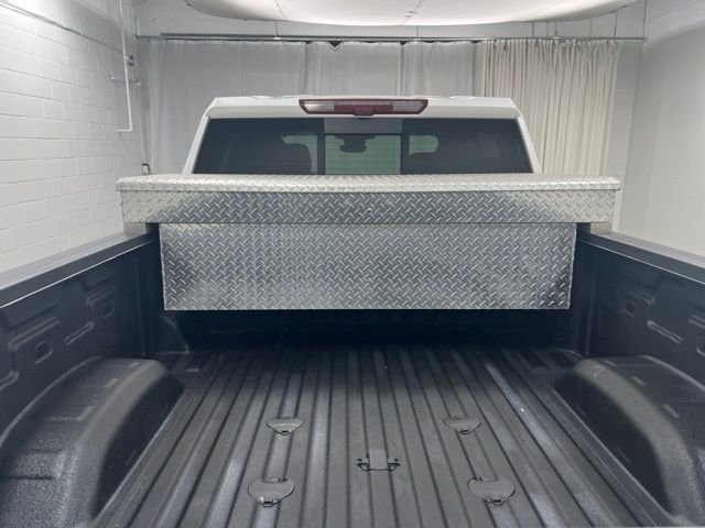 Used 2024 Beige Chevrolet High Country image 8