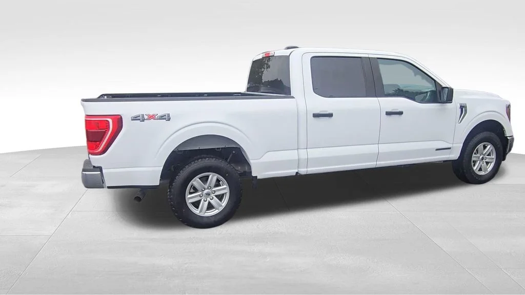 Used 2023 White Ford XLT image 9