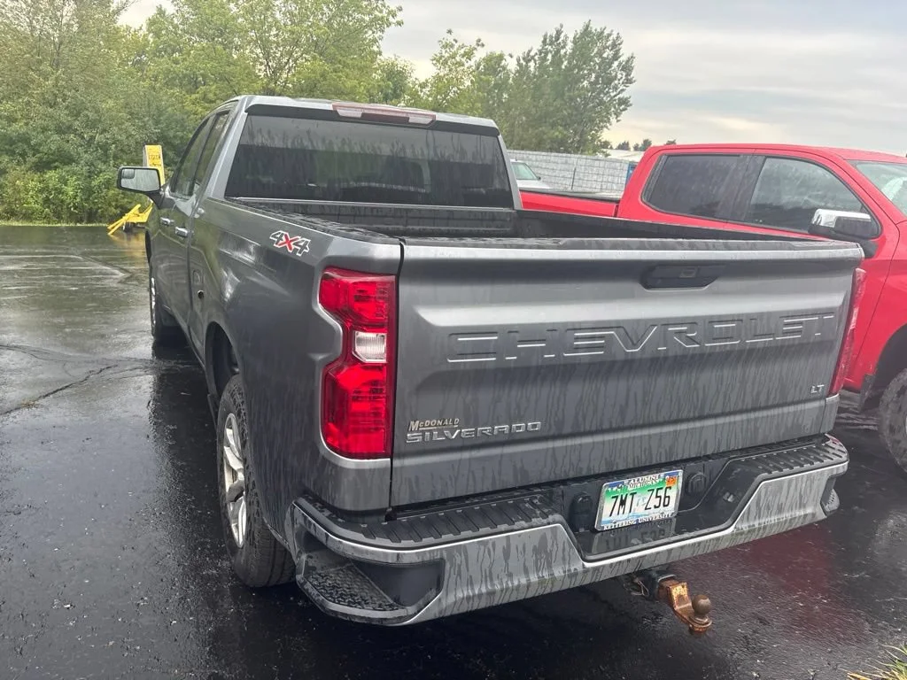 Used 2019 SATIN STEEL METALLIC Chevrolet LT image 4