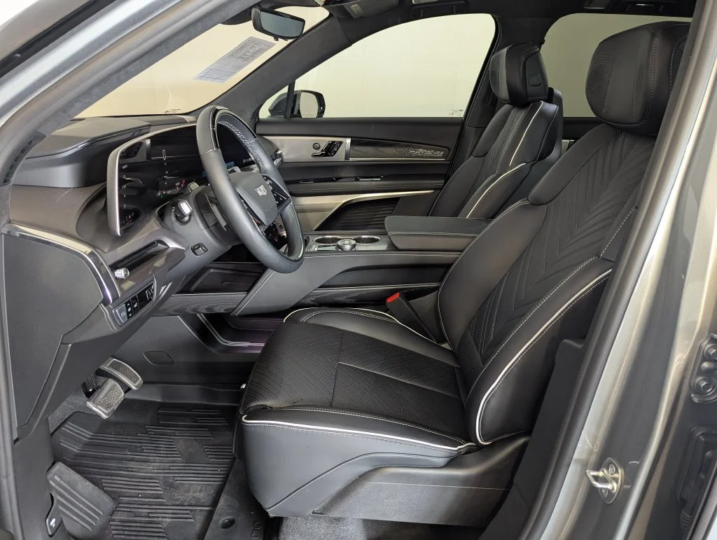 Used 2026 Silver Cadillac Platinum image 4