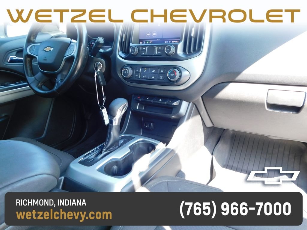 Used 2022 White Chevrolet LT image 22