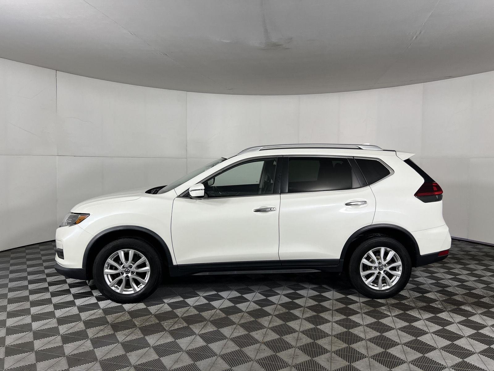 Used 2020 Pearl White Tricoat Nissan SV image 5