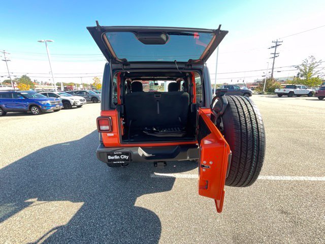 Used 2020 Punkn Metallic Clearcoat Jeep Sport S image 11