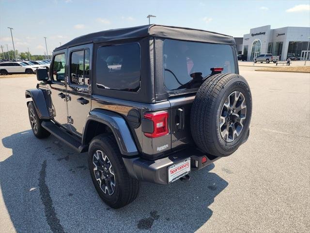 New 2025 Granite Crystal Metallic Clear-Coat Exterior Paint Jeep Sahara image 16