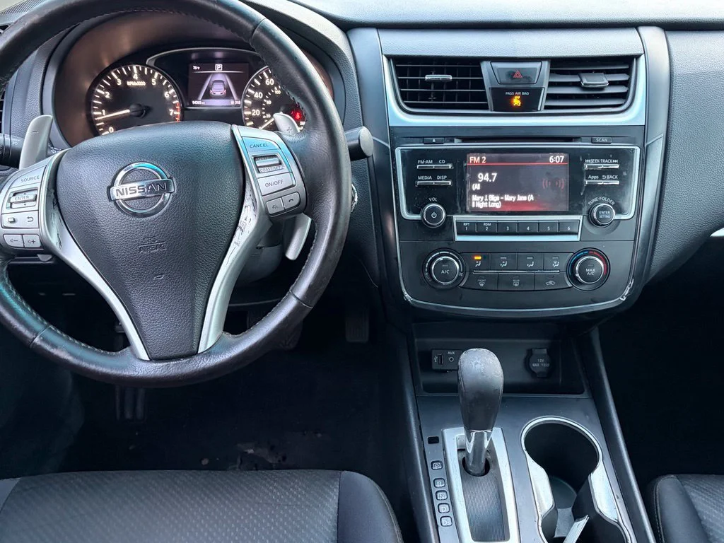 Used 2016 Super Black Nissan 2.5 SR image 25