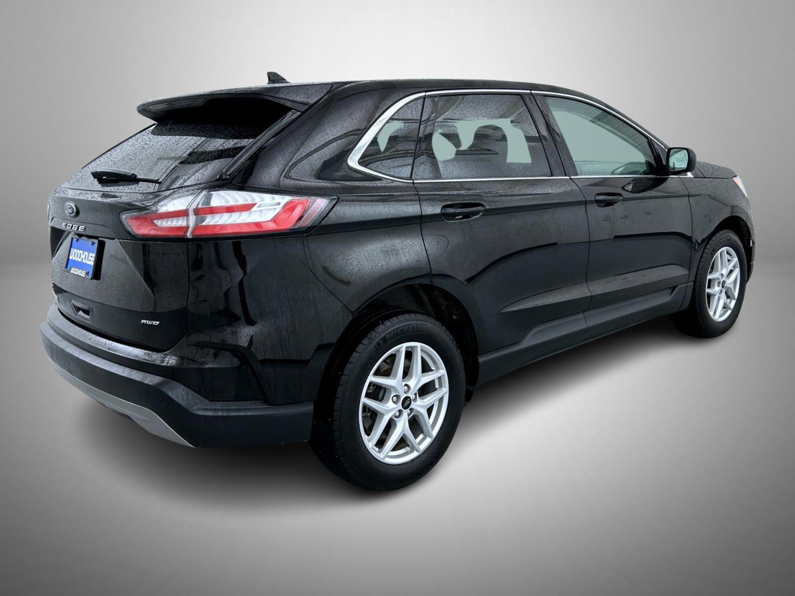 Used 2024 Black Ford SEL image 5