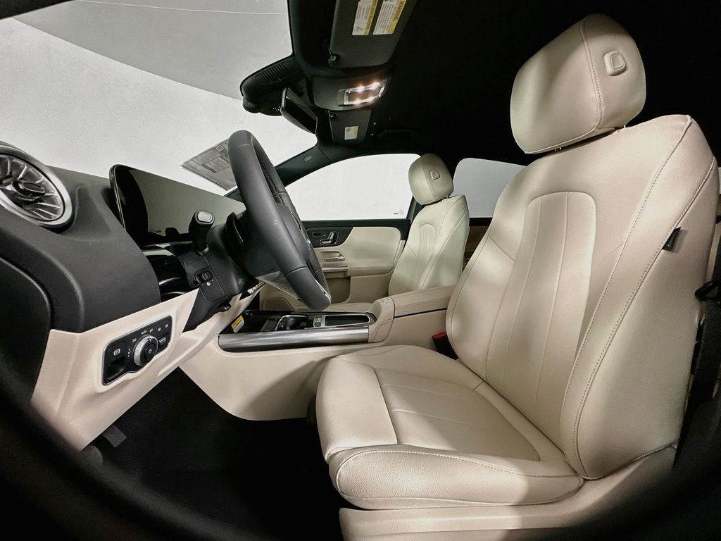 New 2026 Mountain Grey Metallic Mercedes-Benz GLA 250 image 20