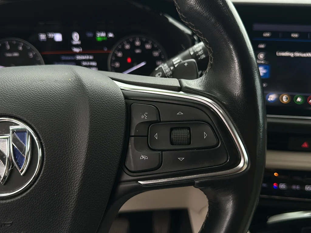 Used 2021 Red Buick Avenir image 17