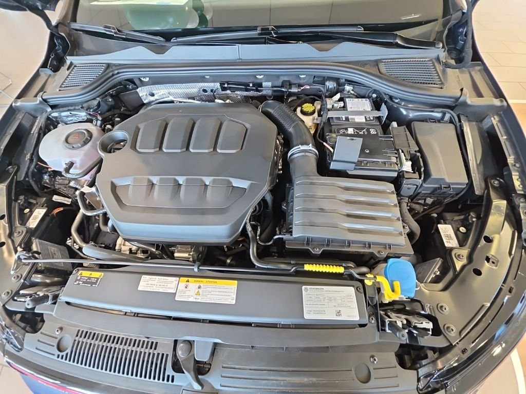 2025 Volkswagen Golf GTI SE - Photo 35