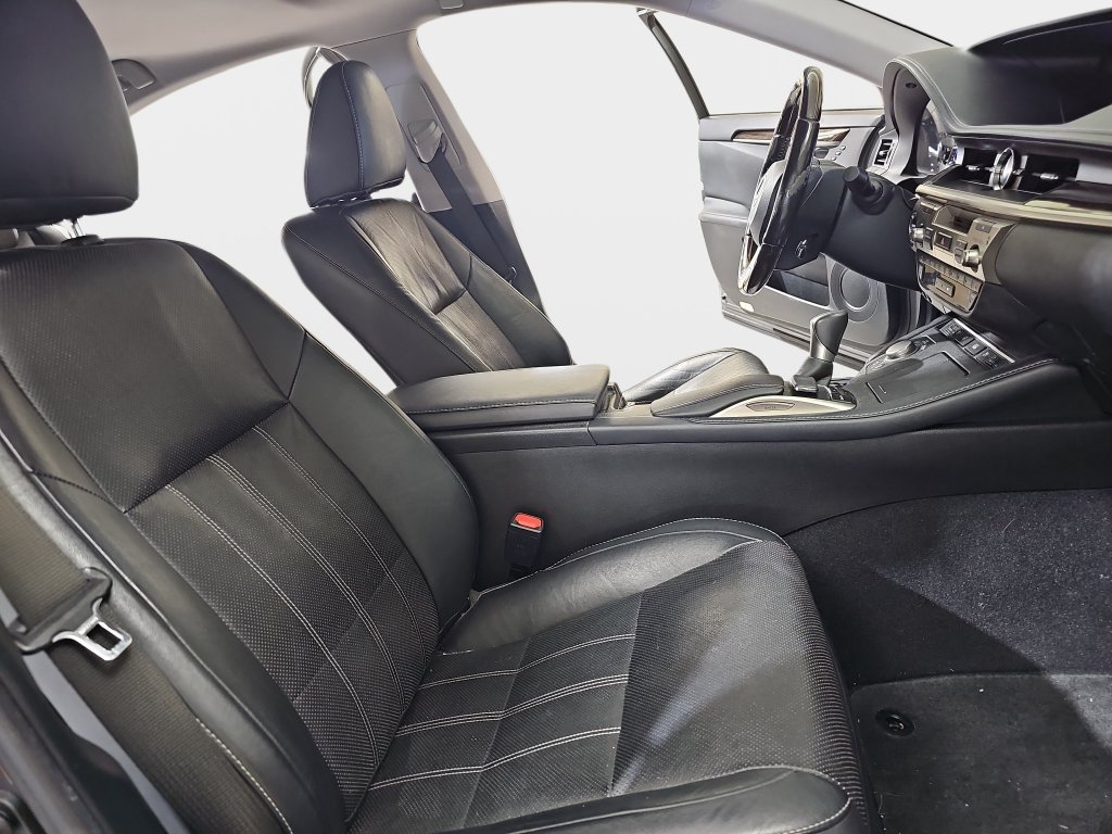 Used 2016 Gray Lexus 300h image 12