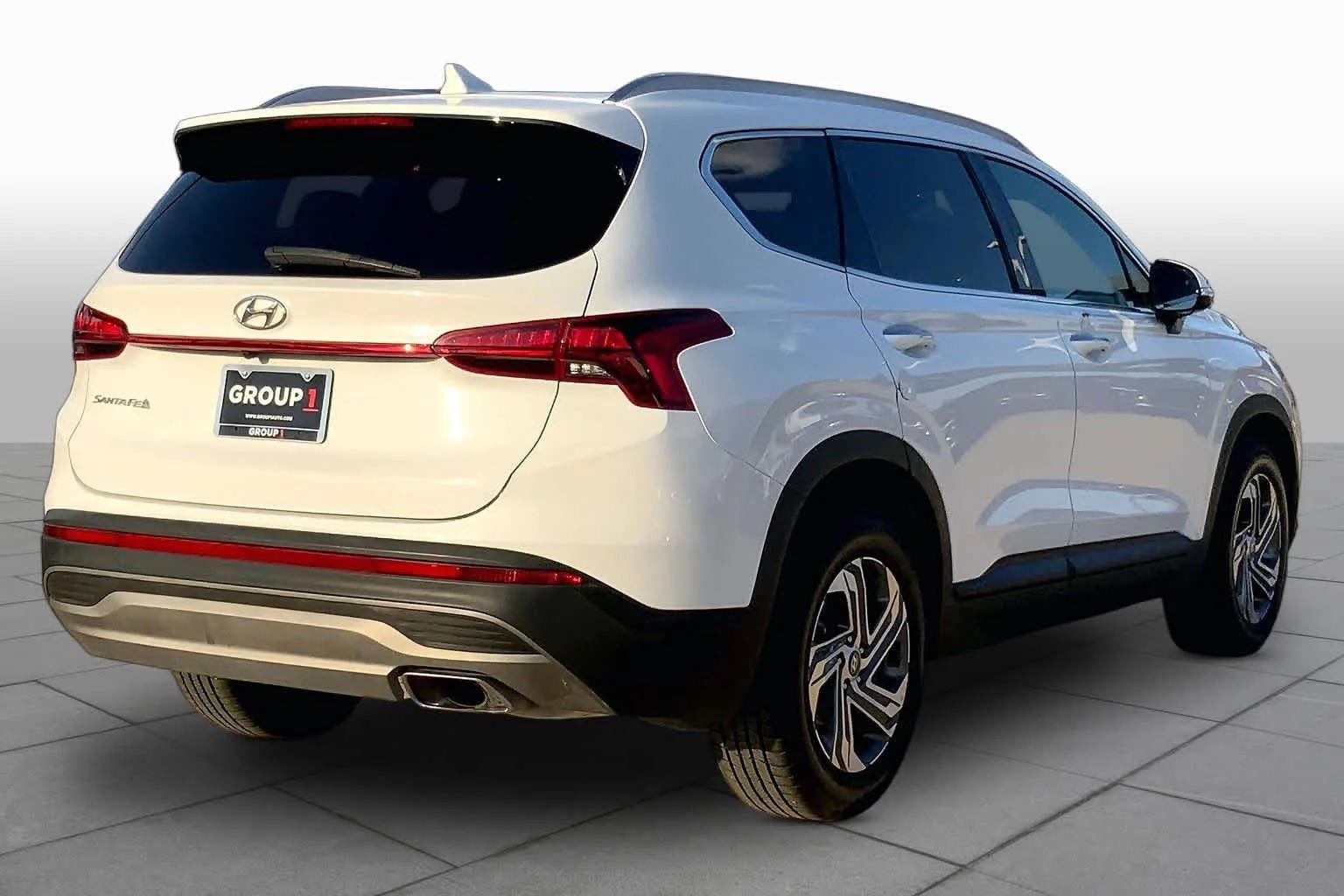 Used 2023 Serenity White Pearl Hyundai SEL image 10