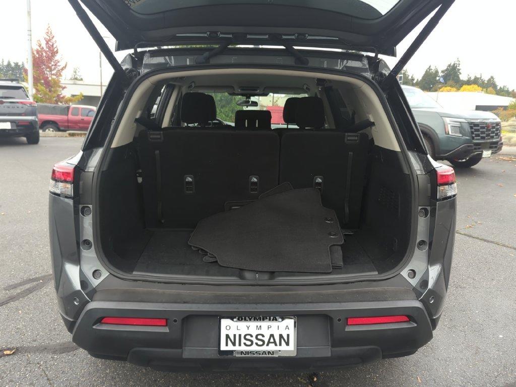 Used 2025 Gray Nissan SV image 26