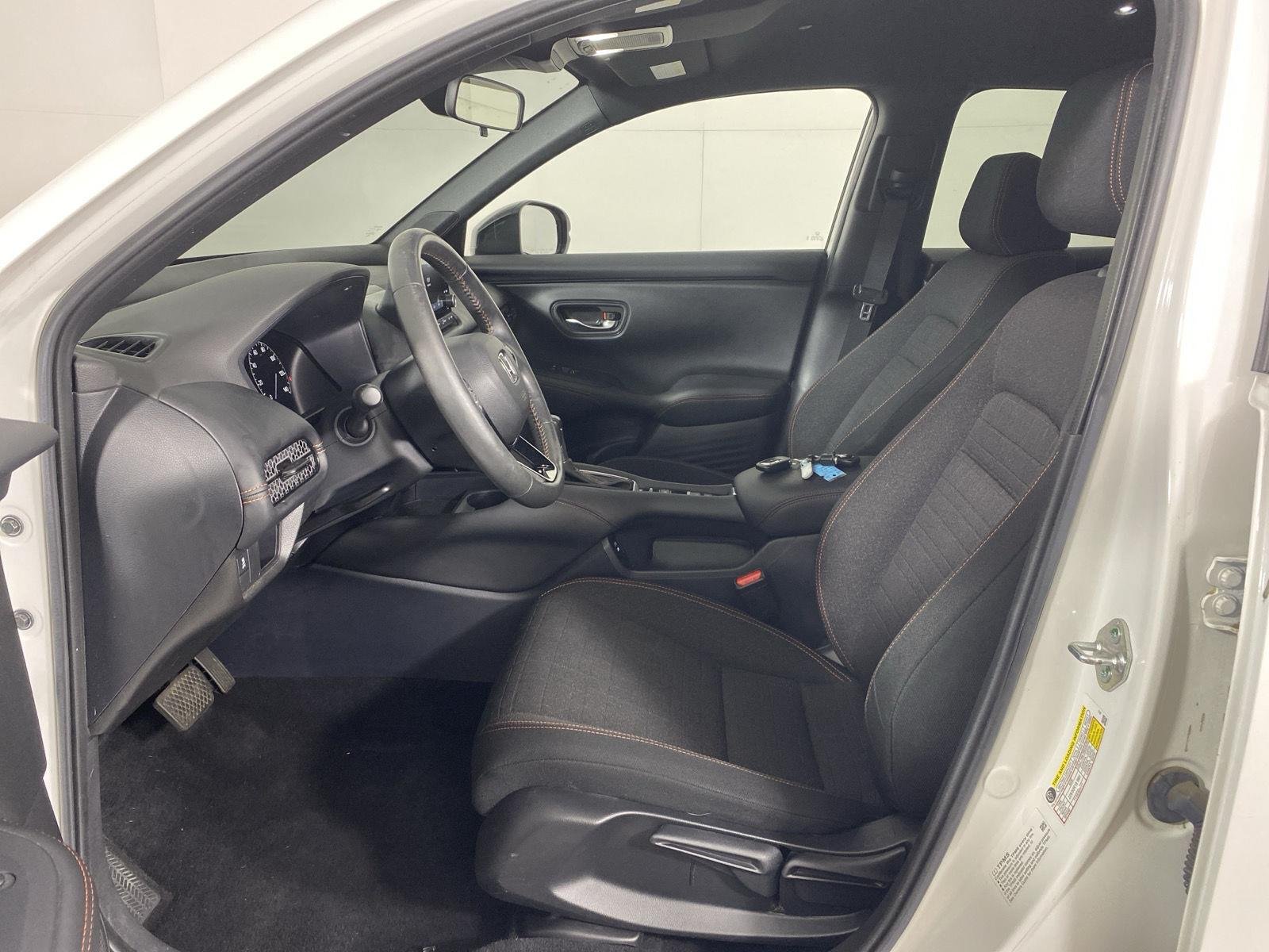 Used 2024 Platinum White Pearl Honda Sport image 12