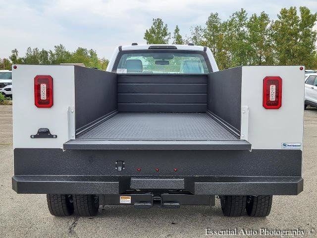 New 2025 Oxford White Ford F-450® XL image 48