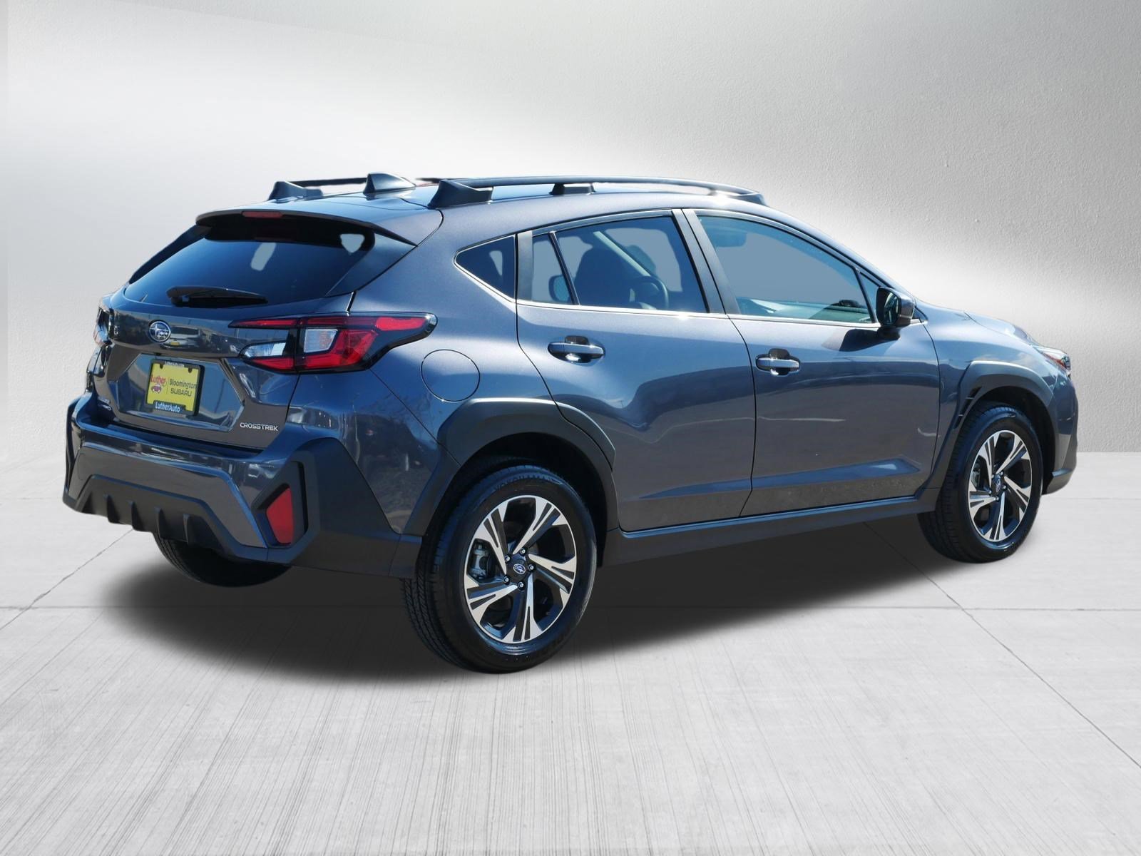 Used 2025 Magnetite Gray Metallic Subaru Premium image 7