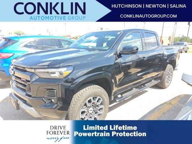 Used 2025 Black Chevrolet Z71 image 1