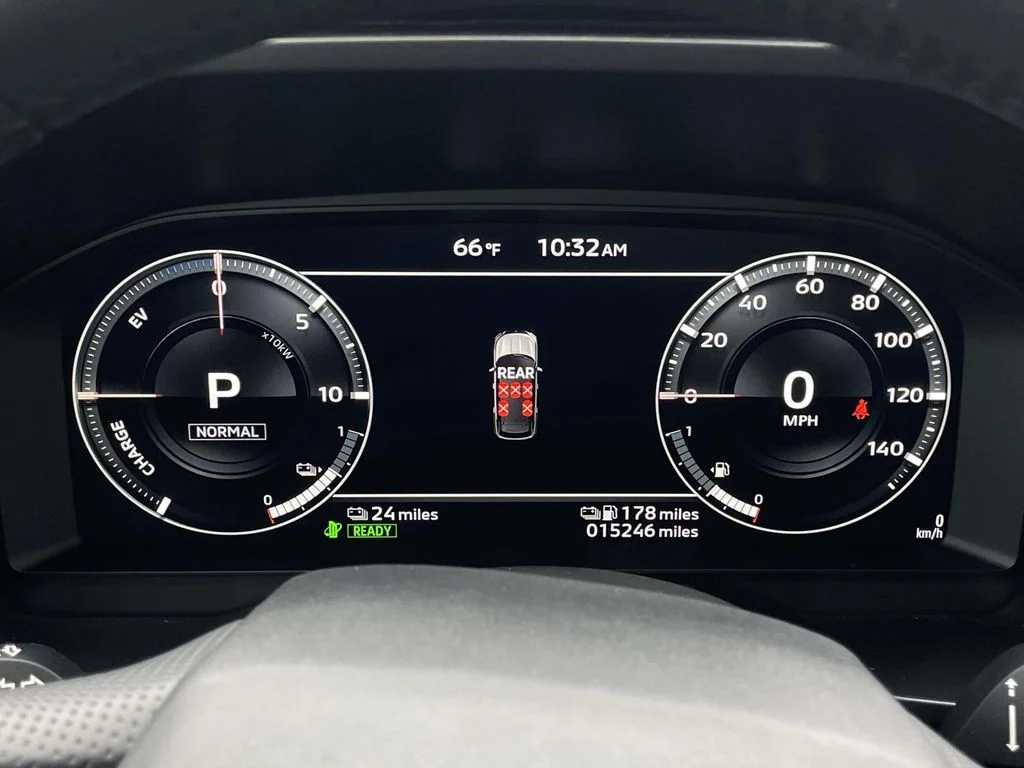 2025 Mitsubishi Outlander Plug-in Hybrid SE - Photo 14