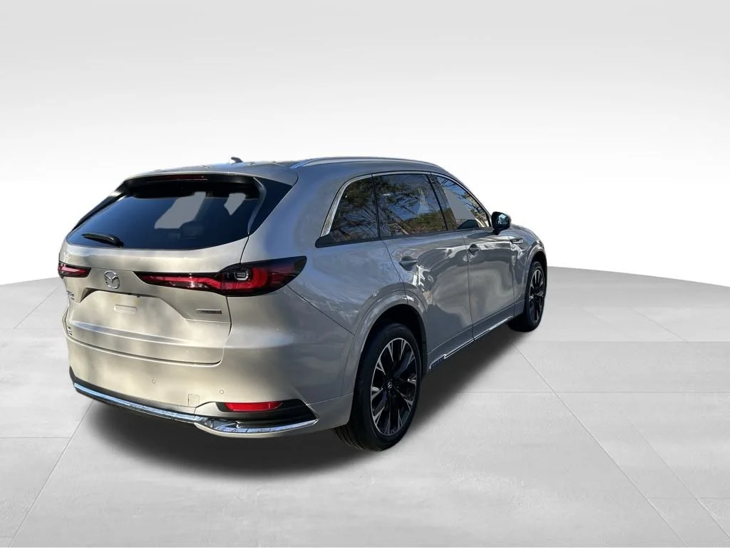 New 2026 Platinum Quartz Metallic Mazda 3.3 Turbo S Premium Plus image 5