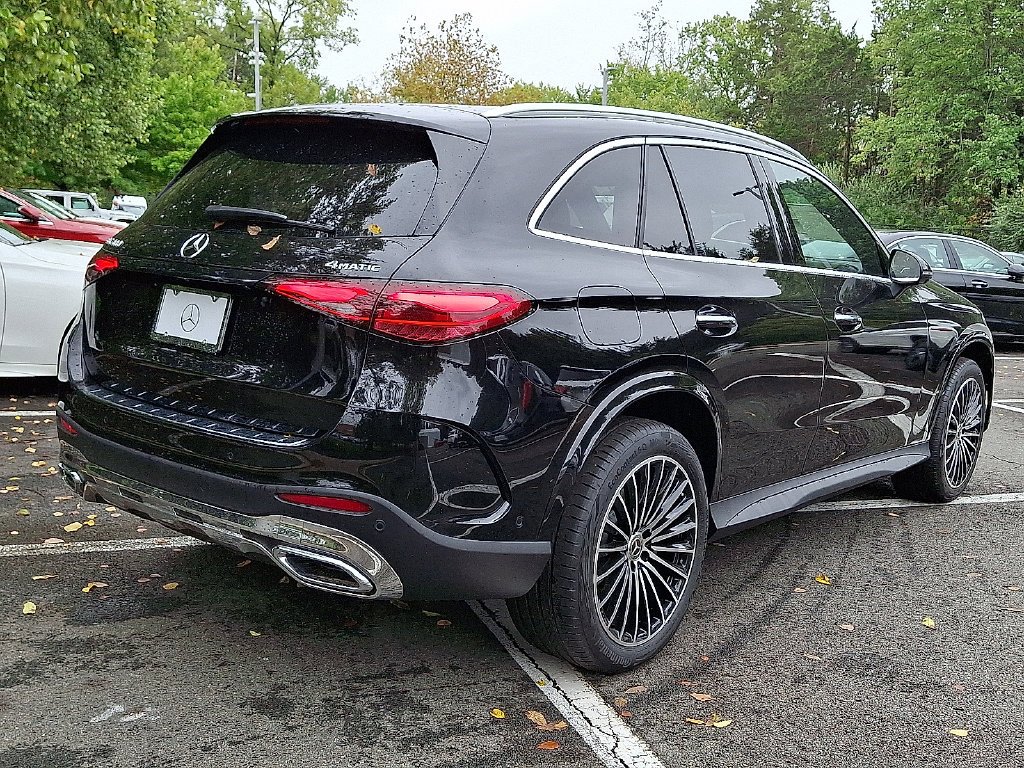 New 2027 Obsidian Black Metallic Mercedes-Benz GLC 300 image 21