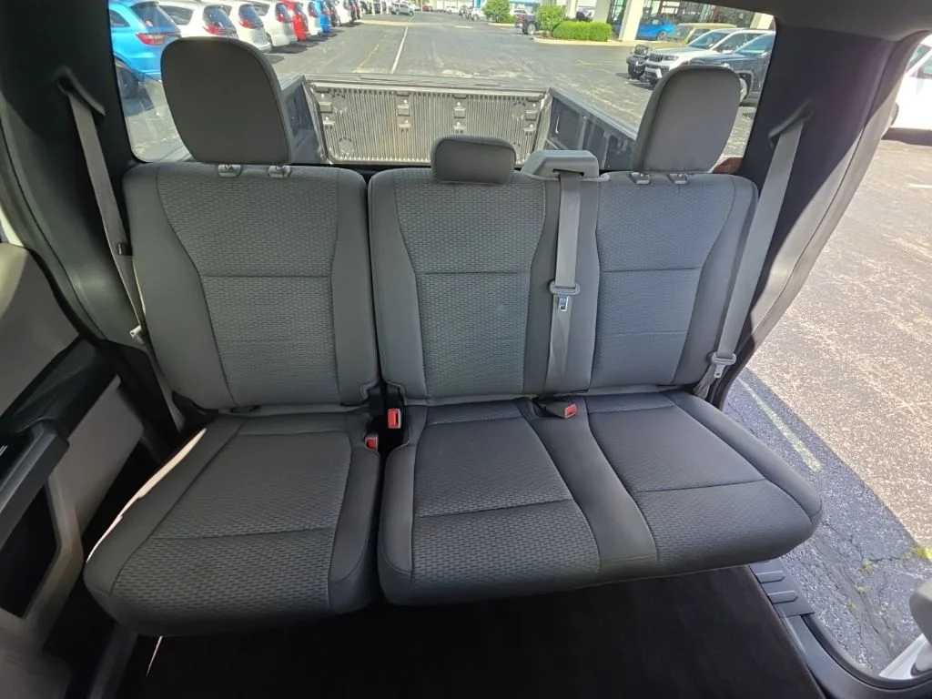 Used 2020  Ford XLT image 31