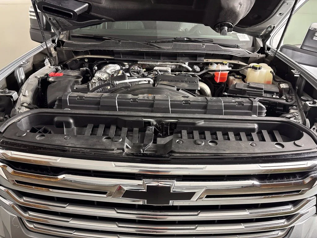 Used 2024 Gray Chevrolet High Country image 57