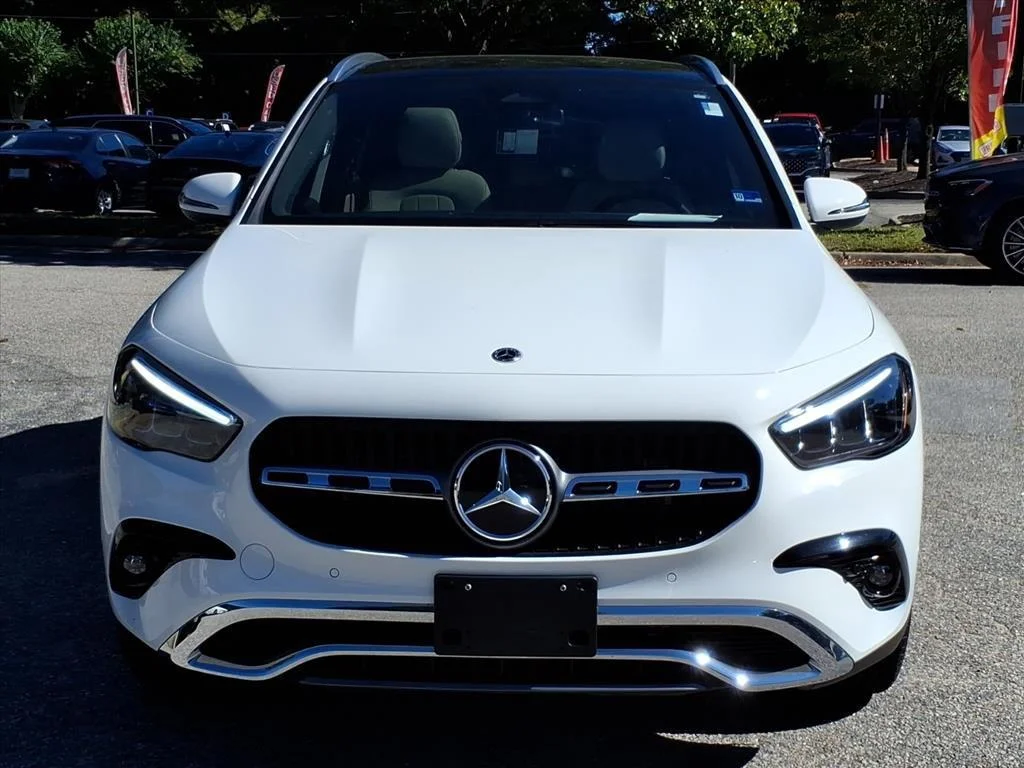 Certified Used 2026 Polar White Mercedes-Benz GLA 250 image 2