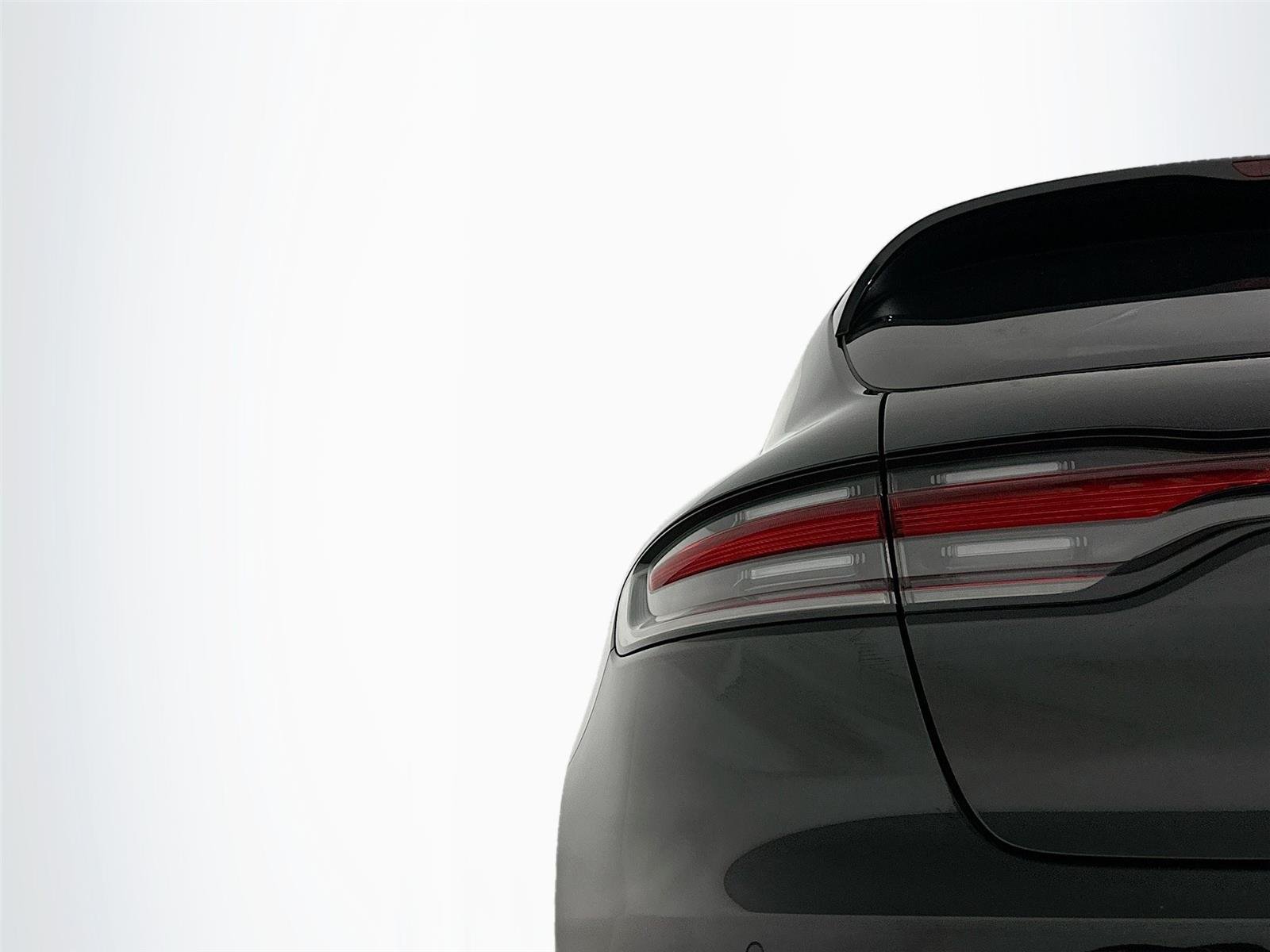 2024 Porsche Macan Base - Photo 16