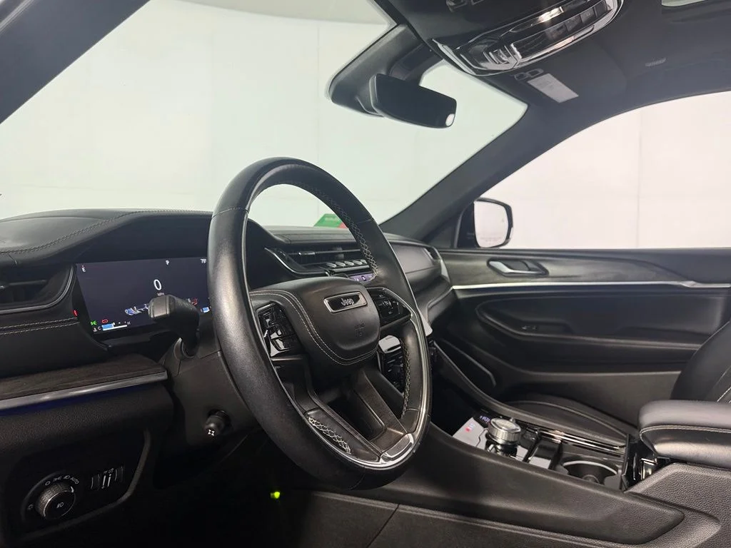 Used 2022 Gray Jeep Overland image 23
