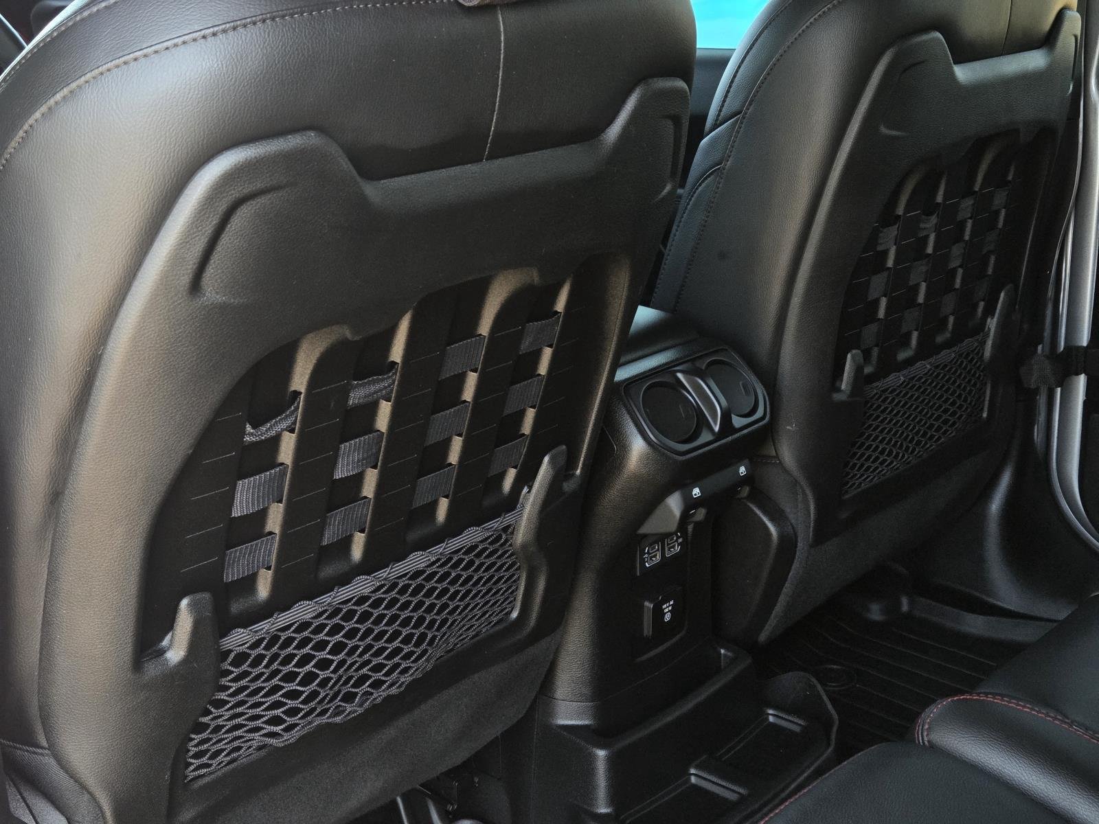 Used 2018 Firecracker Red Clearcoat Jeep Rubicon image 33