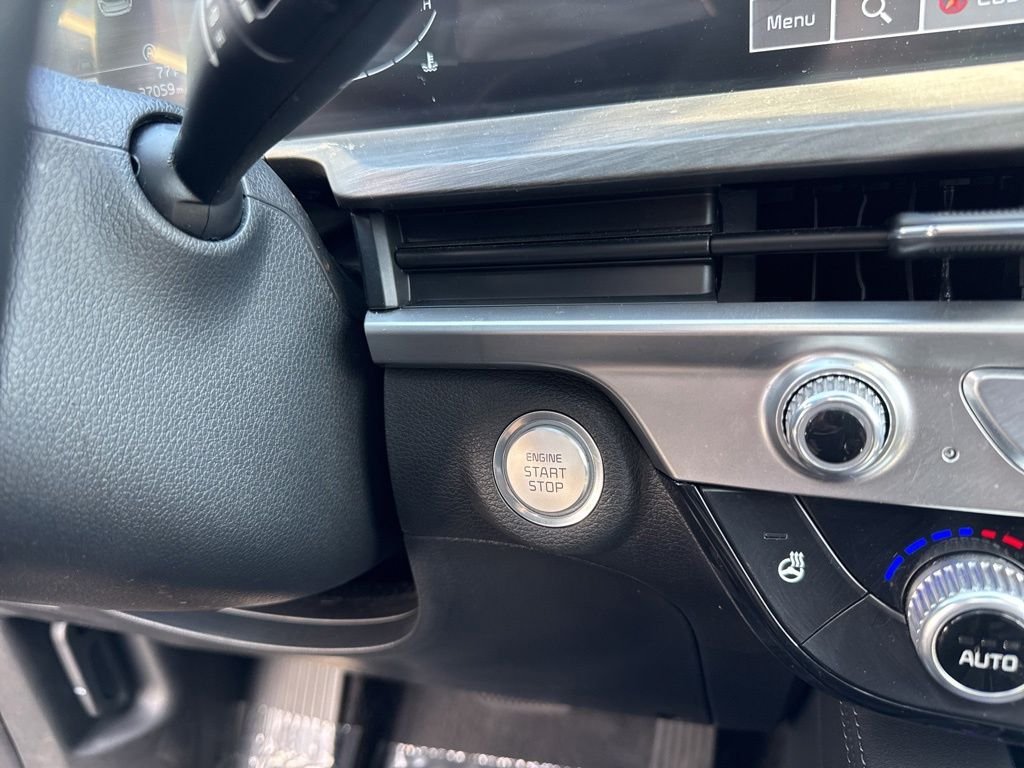Used 2024 Black Kia EX X-Line image 27