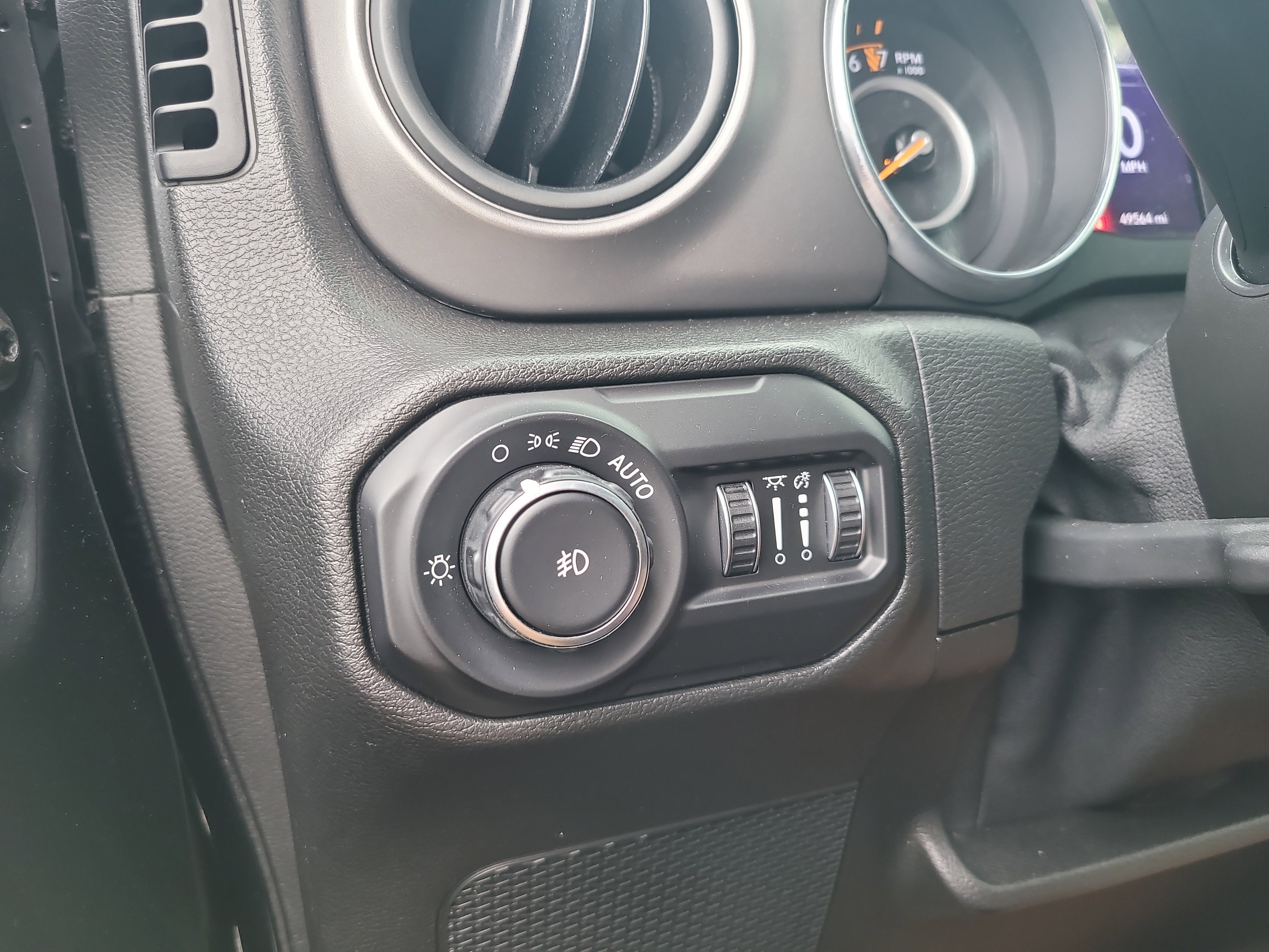 Used 2022 Black Clearcoat Jeep Unlimited Sport S image 30
