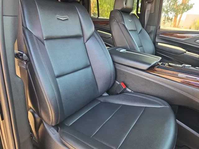 Used 2023 Black Cadillac Luxury image 23