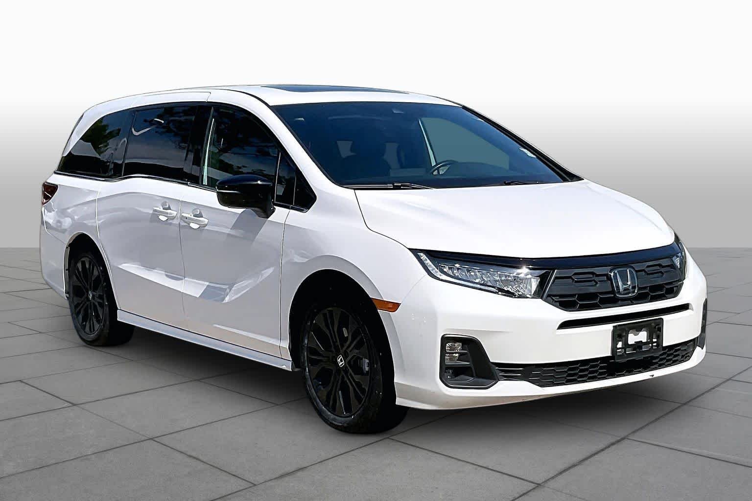 Used 2025 Platinum White Pearl Honda Sport-L image 3